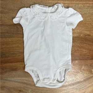 H&M‎ White Ivory Lace Peter Pan Collar Onesie 12-18M